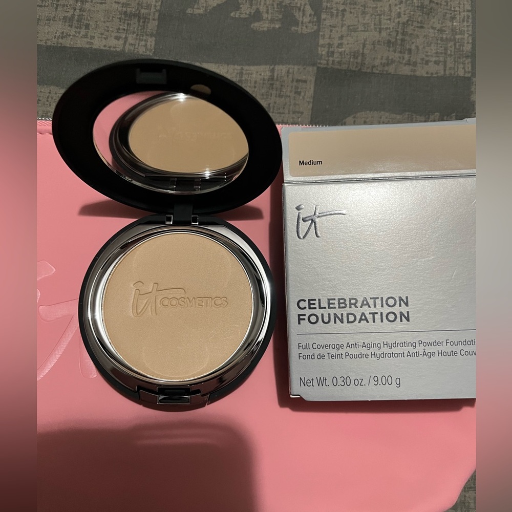 It cosmetic’s celebration foundation in shade medium brand new